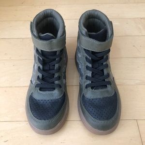 Old Navy Little Boys Sz 13 Camo High Top Sneakers